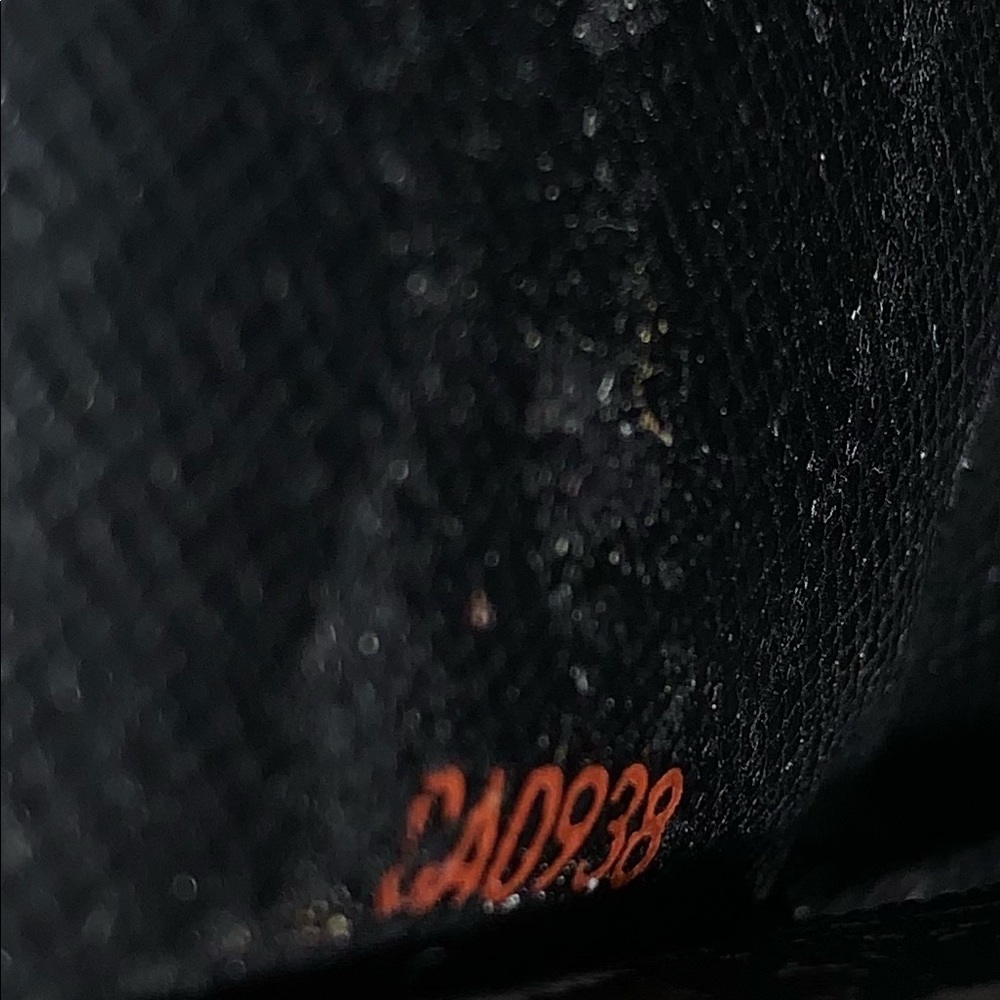 Louis Vuitton key holder - Picture 9 of 9